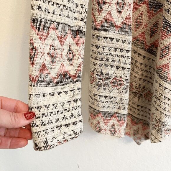 AEO Aztec Waterfall Cardigan Size XS - Picture 6 of 10